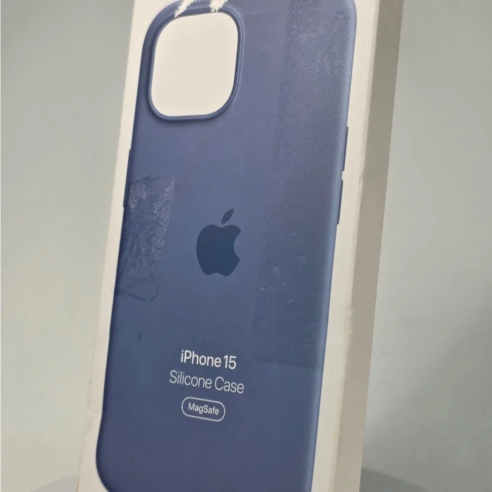 Apple iPhone 15 MagSafe Silicone Case - Blue - OPEN BOX